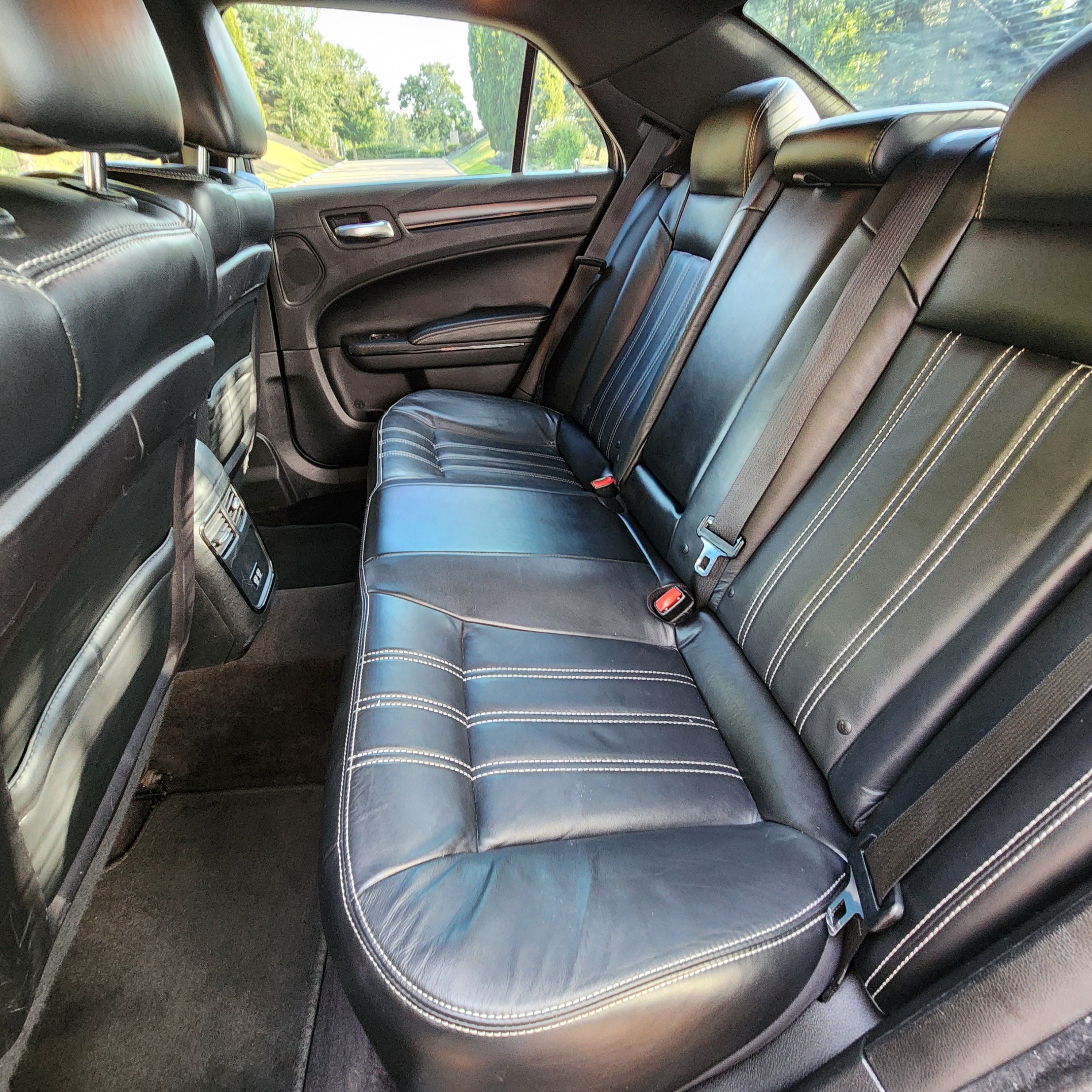 Used 2016 Chrysler 300 S RWD image 17