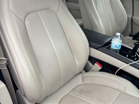 Used 2019 Lincoln MKZ Reserve AWD/4WD image 10