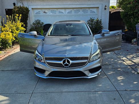 Used 2015 Mercedes-Benz CLS 400 image 4