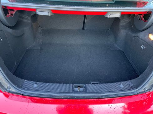 Used 2014 Mercedes-Benz C 300 4MATIC Sedan image 9