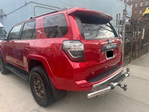Used 2020 Toyota 4Runner TRD Off-Road AWD/4WD image 15