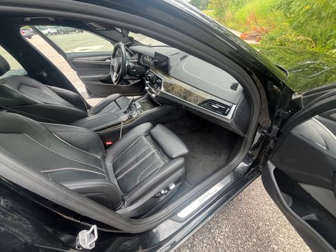 Used 2018 BMW 540i xDrive AWD/4WD image 16
