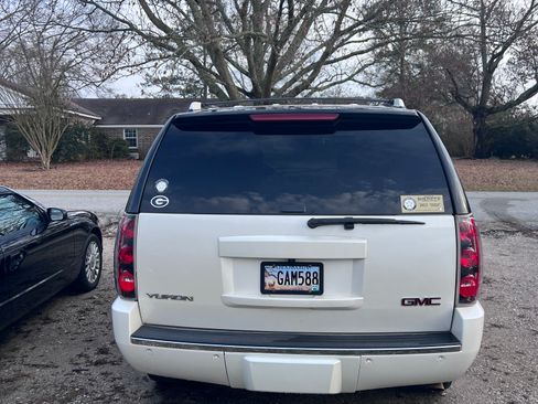Used 2013 GMC Yukon Denali image 5