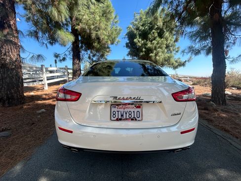 Used 2017 Maserati Ghibli image 11
