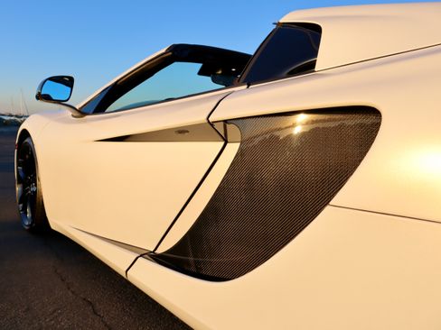 Used 2013 McLaren MP4-12C Spider image 22