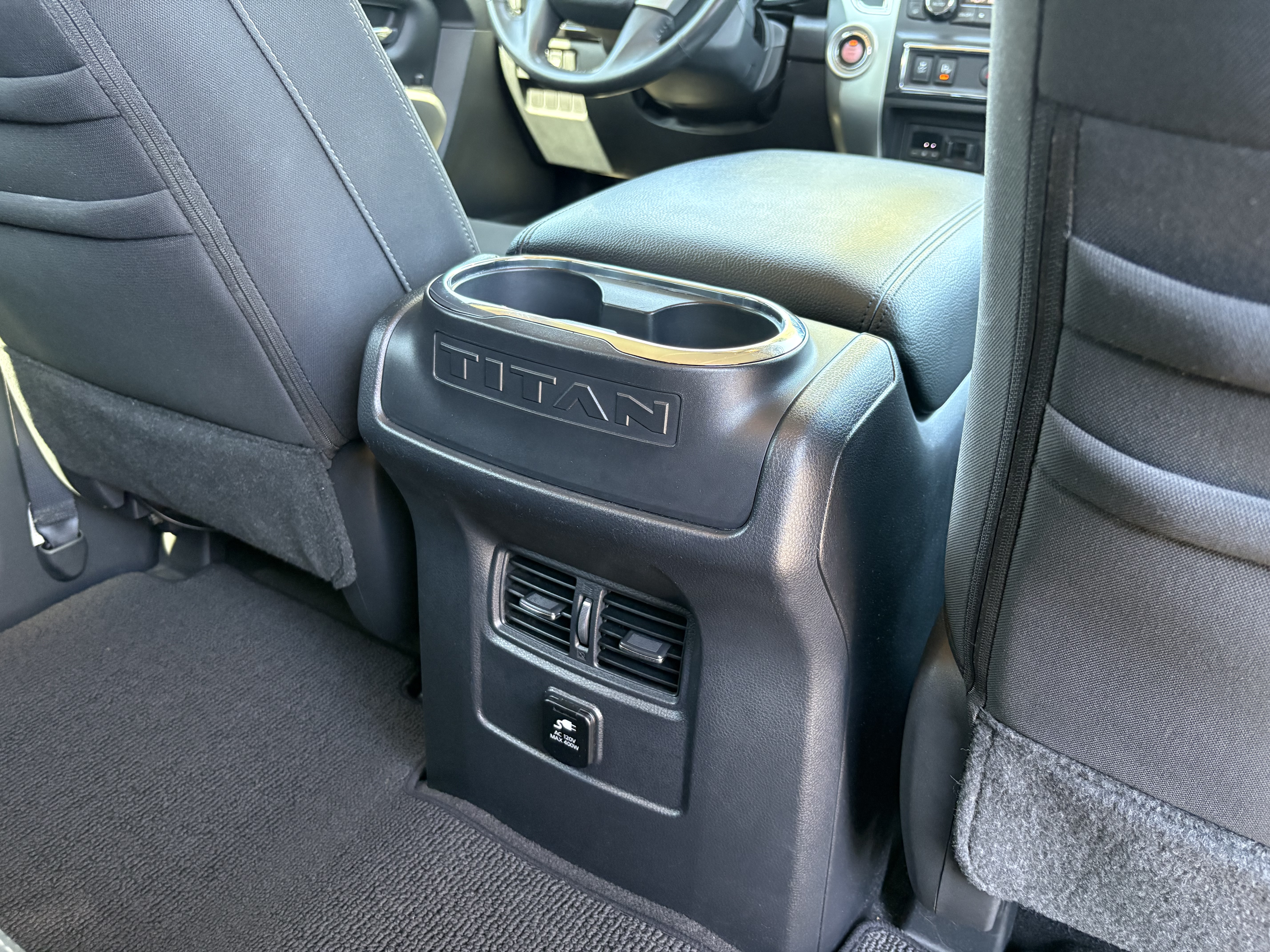 Used 2017 Nissan Titan SV RWD image 12