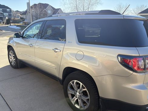 Used 2015 GMC Acadia SLT w/ Open Road Package image 4