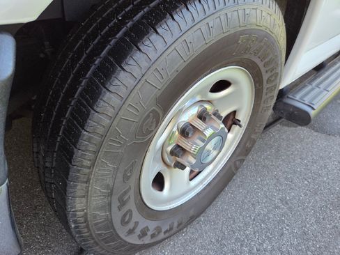 Used 2019 Chevrolet Express 3500 LT w/ LT Preferred Equipment Group image 13