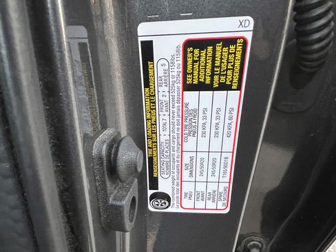 Used 2022 Subaru Ascent Touring w/ Popular Package #2A image 12