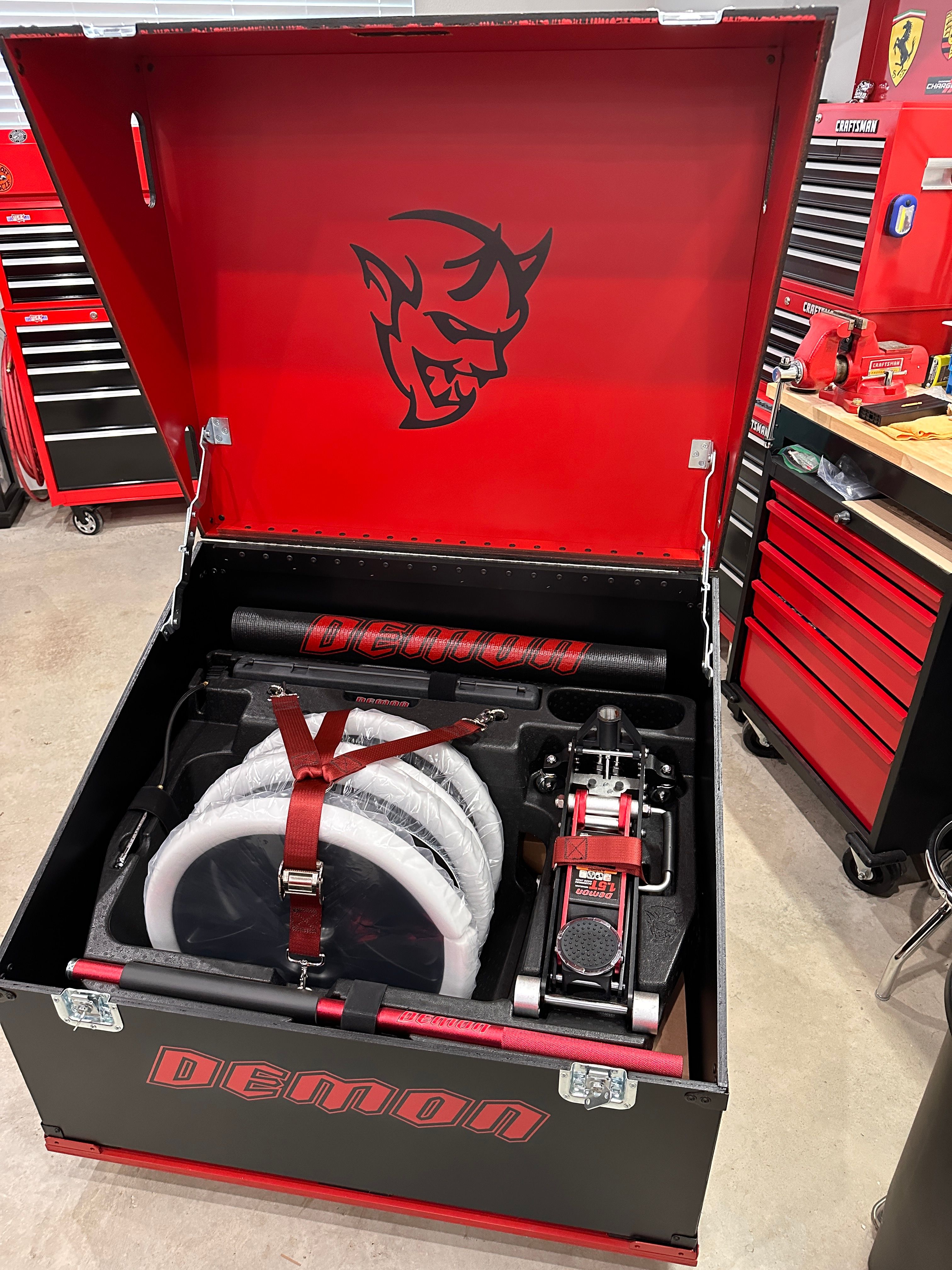 Used 2018 Dodge Challenger SRT Demon RWD image 5