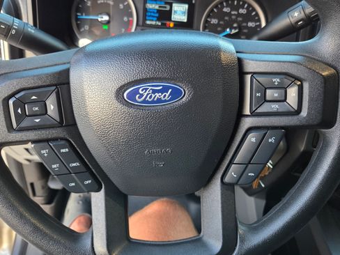 Used 2019 Ford F250 XLT w/ XLT Premium Package AWD/4WD image 11