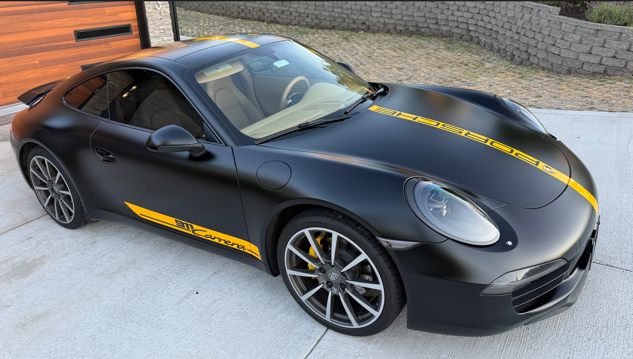 Used 2013 Porsche 911 Carrera image 4