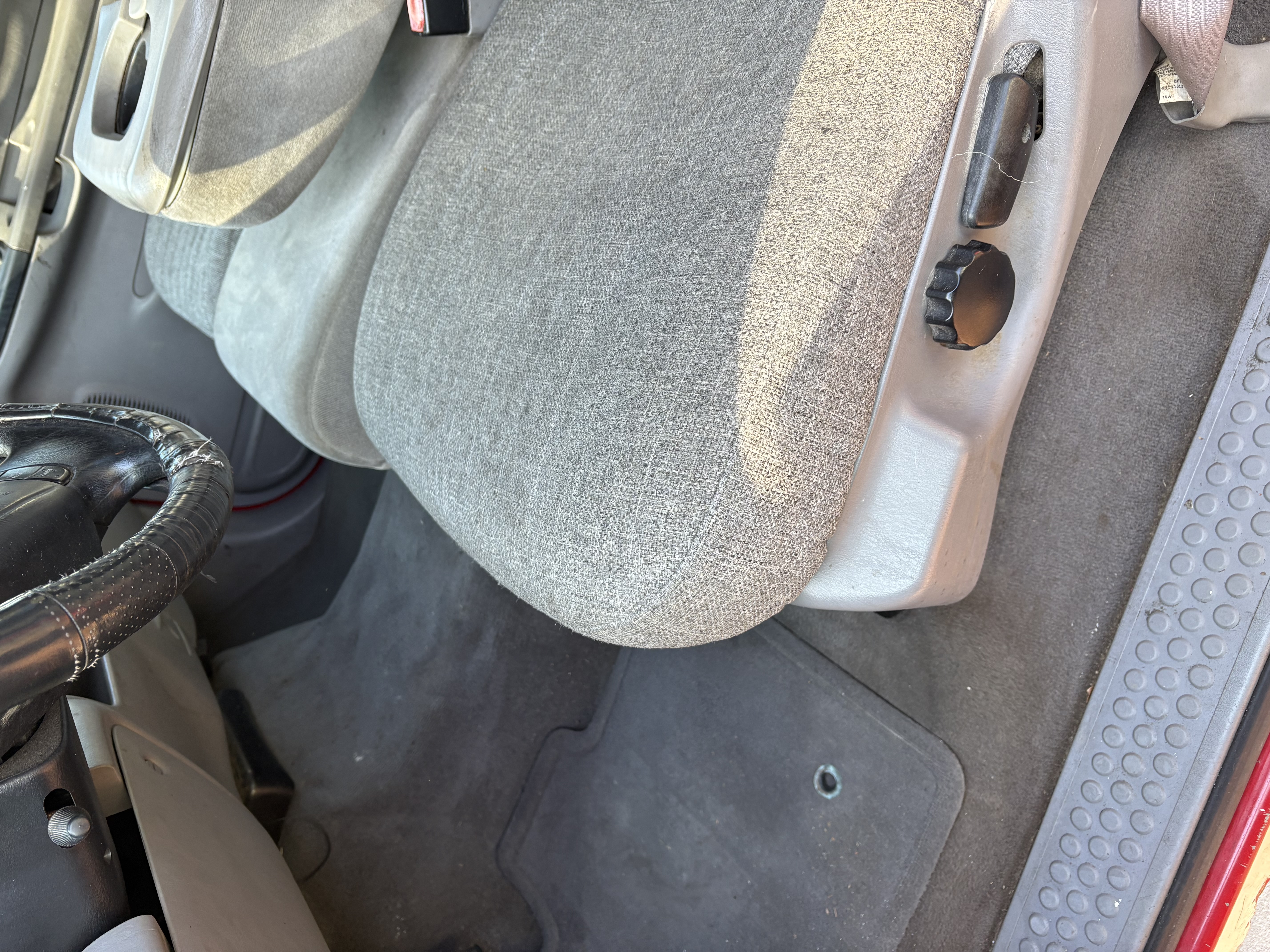 Used 2001 Ford F350 2WD Regular Cab Super Duty image 12