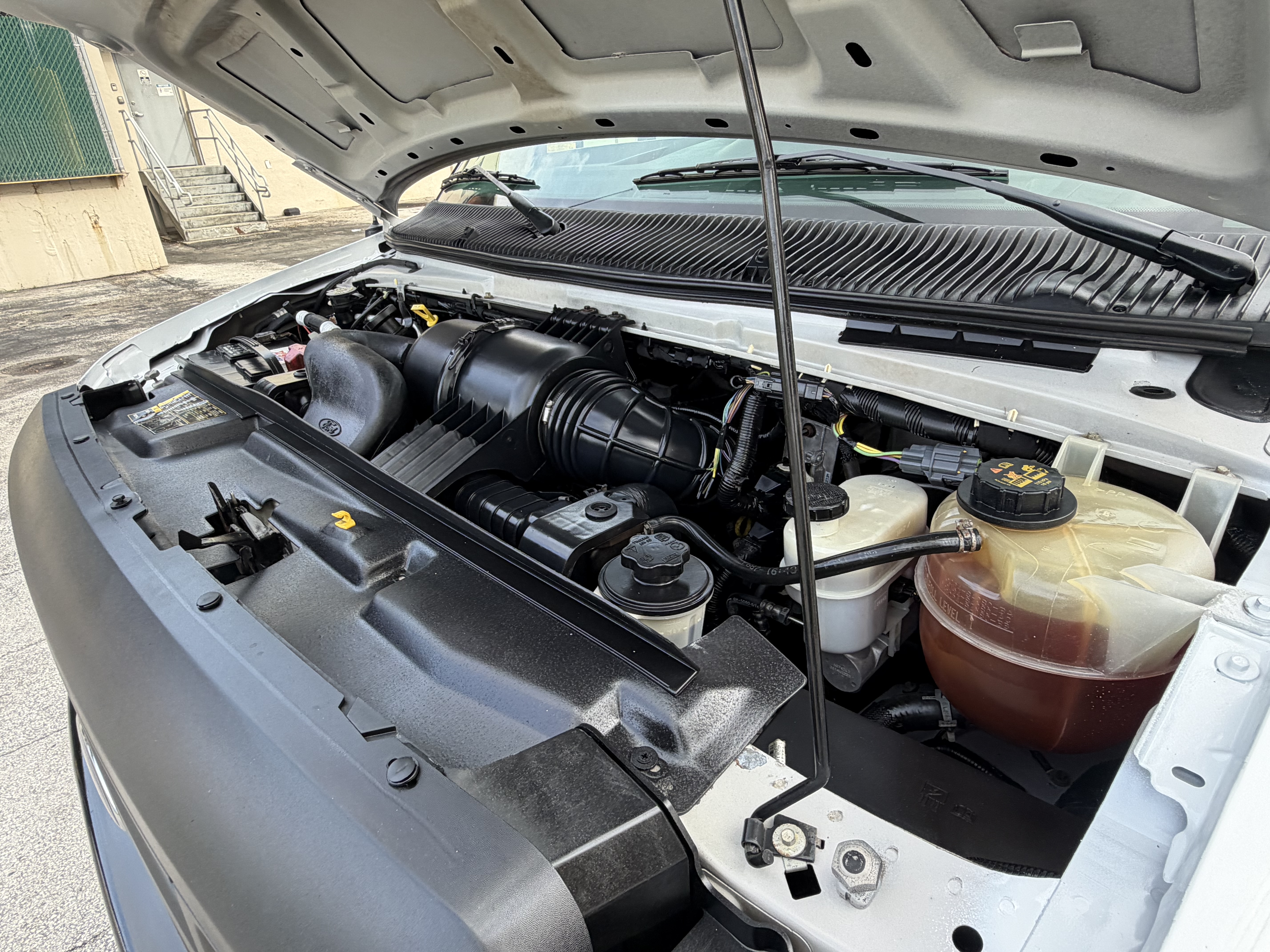 Used 2013 Ford E-250 and Econoline 250 Extended RWD image 15