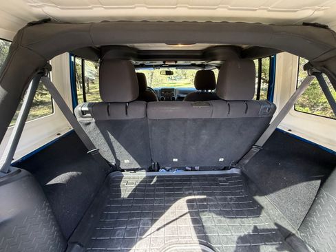 Used 2015 Jeep Wrangler Unlimited Sport w/ Quick Order Package 24S image 12