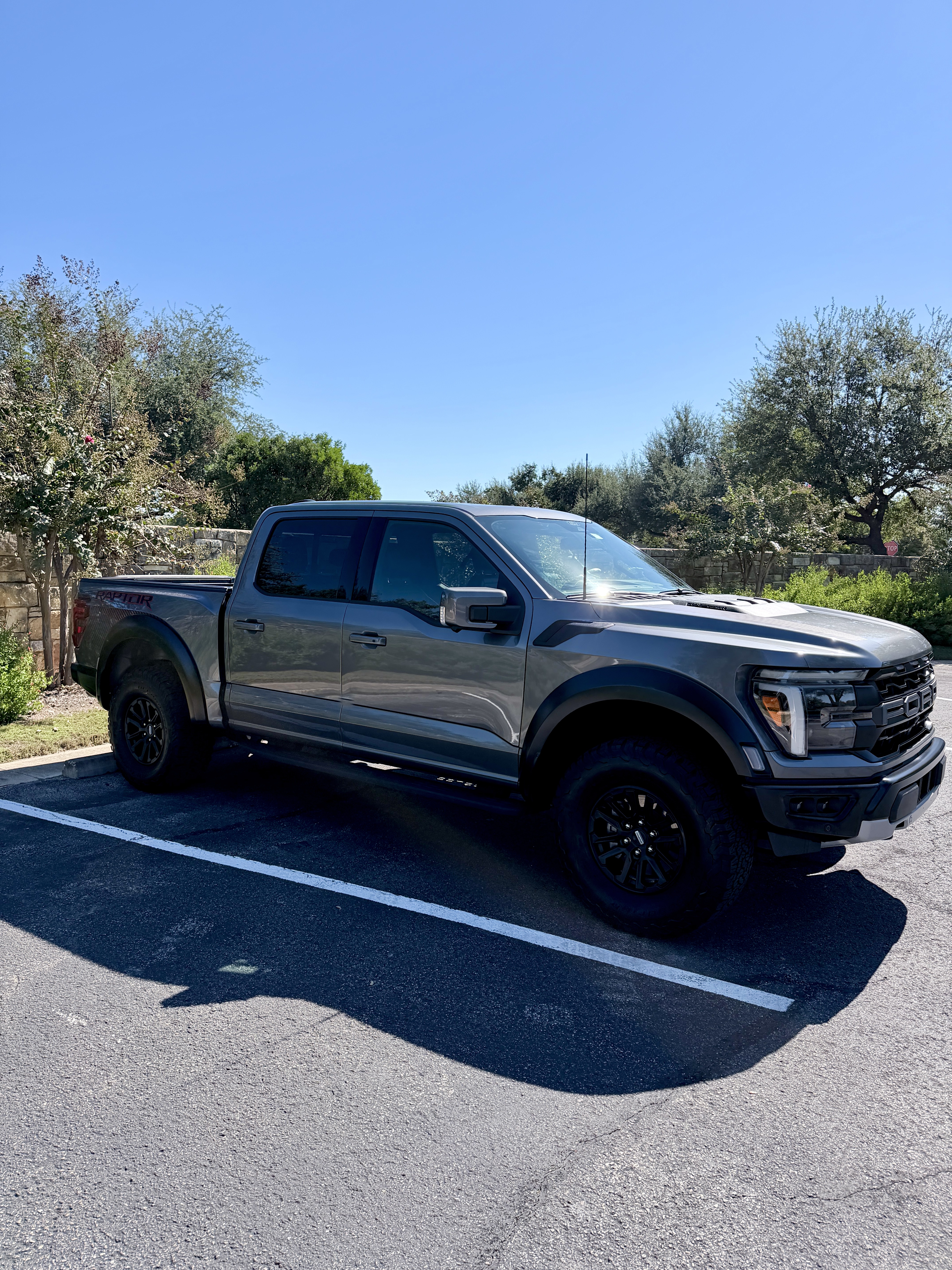 Used 2024 Ford F150 Raptor AWD/4WD image 21