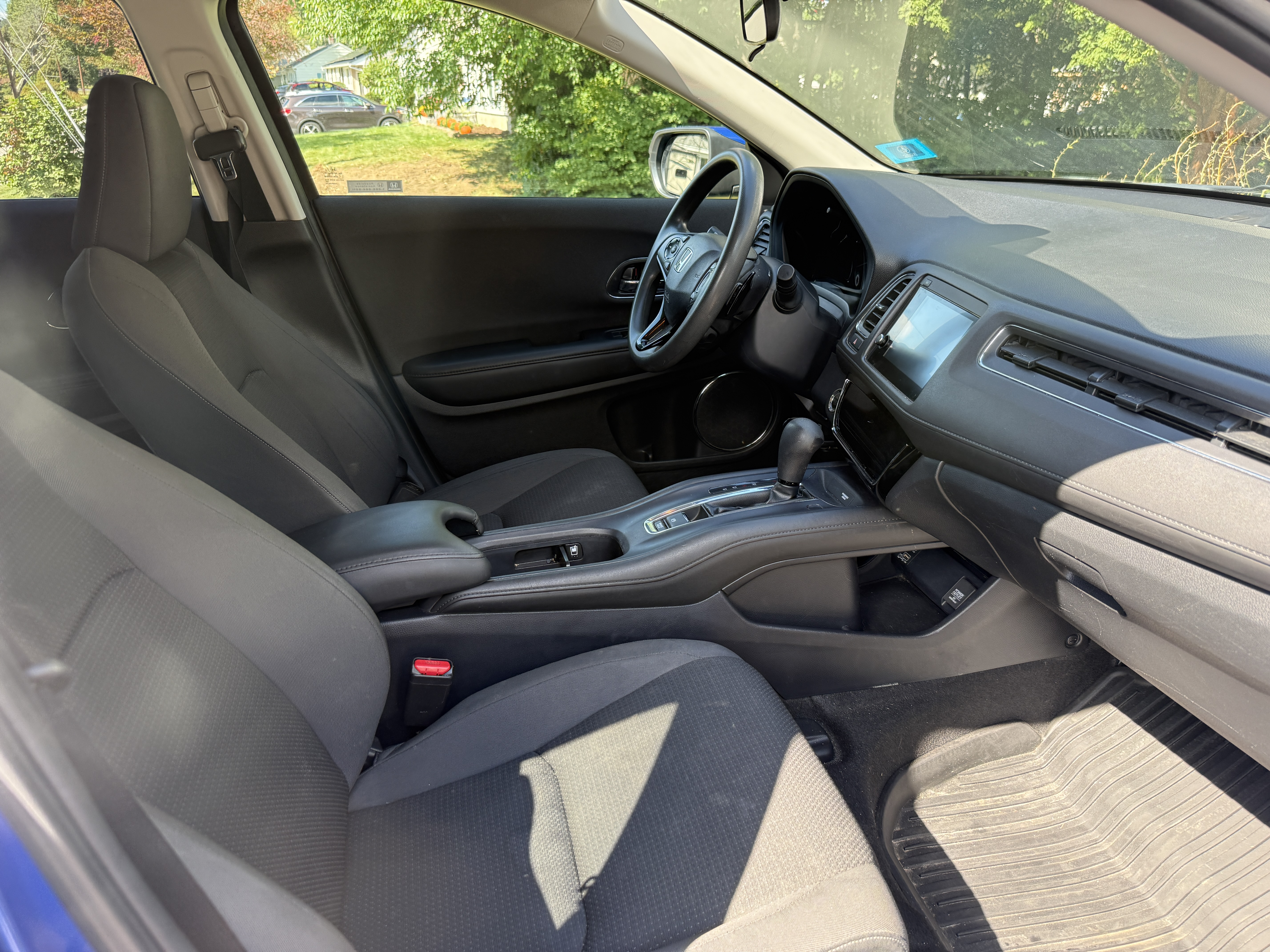 Used 2019 Honda HR-V EX image 10