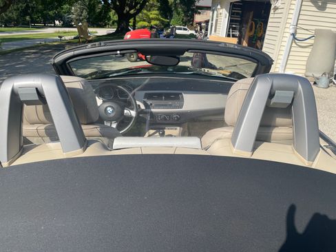 Used 2005 BMW Z4 3.0i RWD image 11