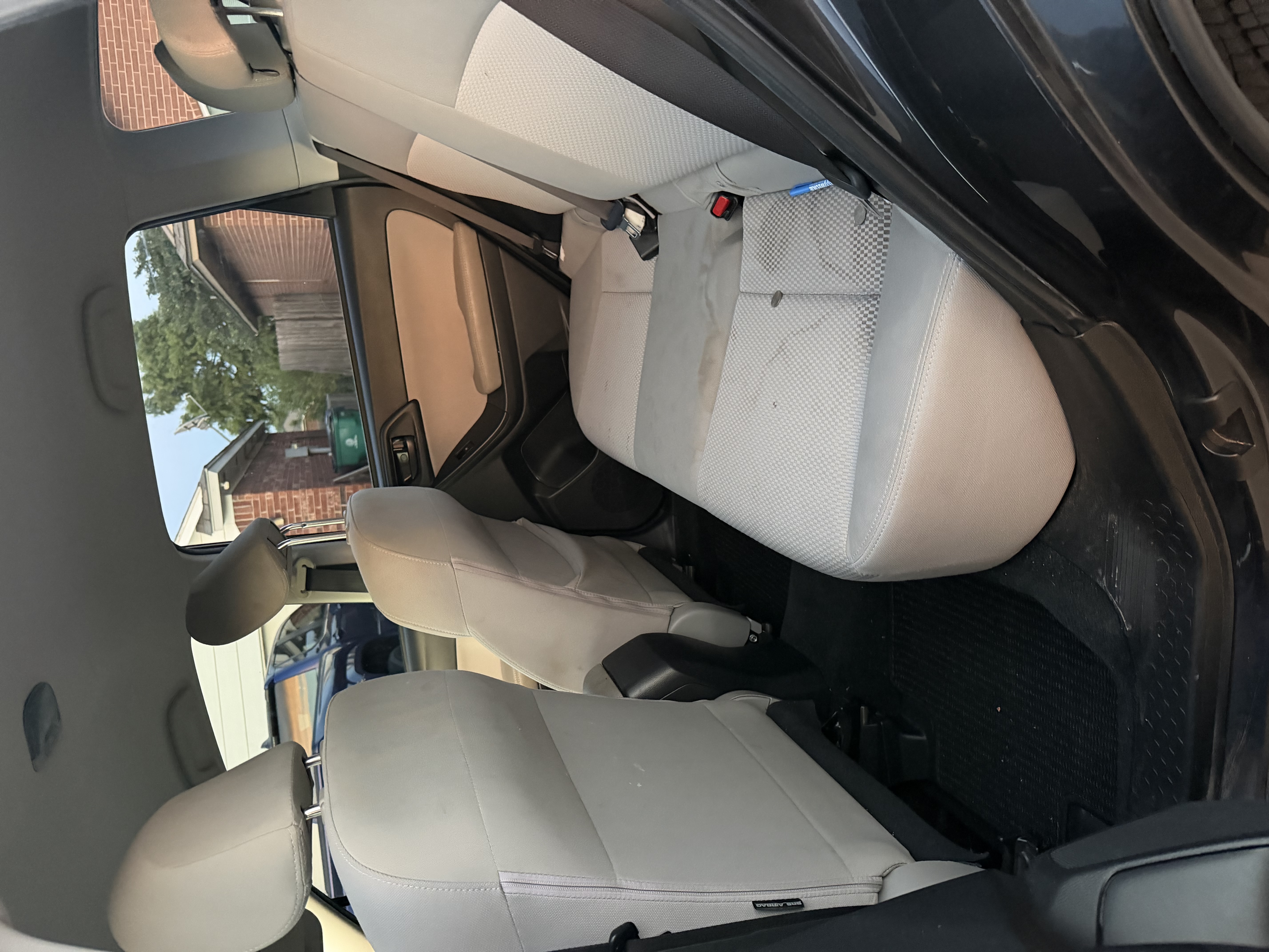Used 2016 Subaru Forester 2.5i w/ Alloy Wheel Package AWD/4WD image 4