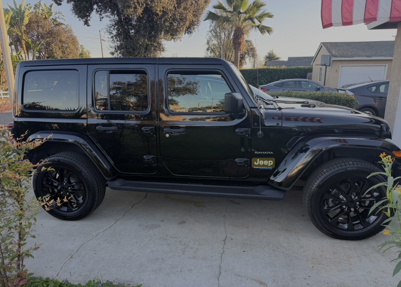 Used 2021 Jeep Wrangler Unlimited Sahara w/ Safety Group AWD/4WD image 5