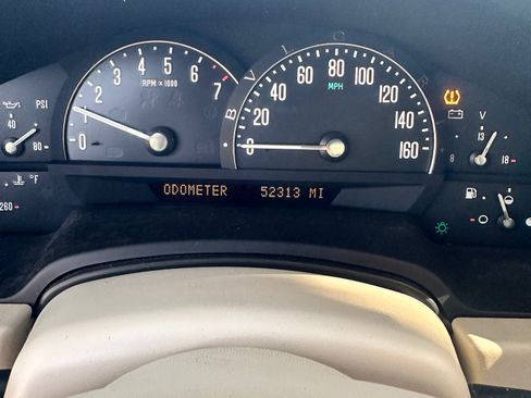 Used 2006 Cadillac XLR image 11