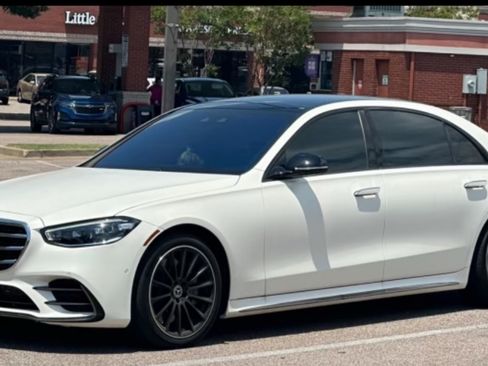 Used 2023 Mercedes-Benz S 500 4MATIC image 1