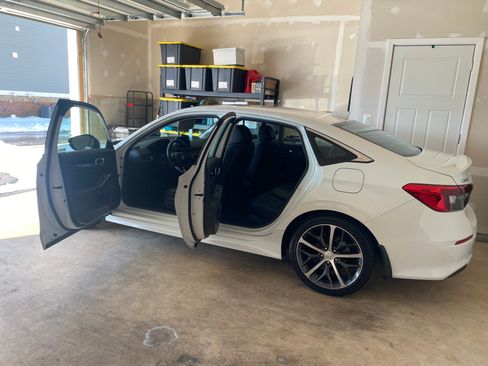 Used 2023 Honda Civic Touring image 6