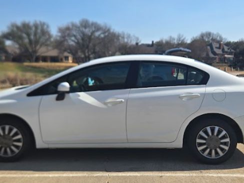 Used 2014 Honda Civic LX image 1