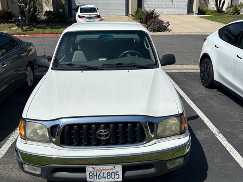 Used 2004 Toyota Tacoma 2WD Xtracab image 4