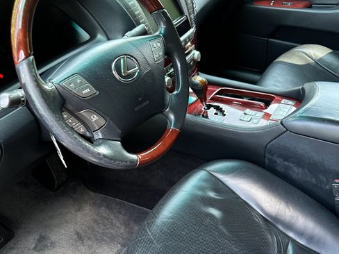 Used 2010 Lexus LS 460 L image 11