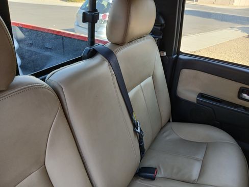 Used 2009 GMC Canyon SLT w/ SLT Preferred Equipment Group AWD/4WD image 31