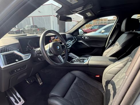 Used 2025 BMW X6 M60i w/ Executive Package image 9
