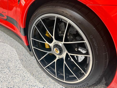 Used 2017 Porsche 911 Turbo S image 23