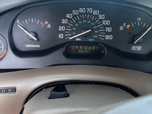 Used 1998 Buick Century Custom image 1