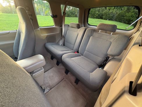 Used 2002 Ford Explorer Sport RWD image 4