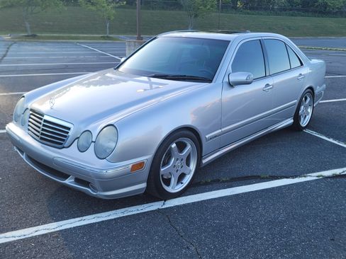Used 2000 Mercedes-Benz E 430 Sedan image 2