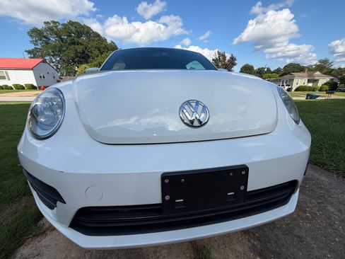 Used 2017 Volkswagen Beetle 1.8T Classic FWD image 5