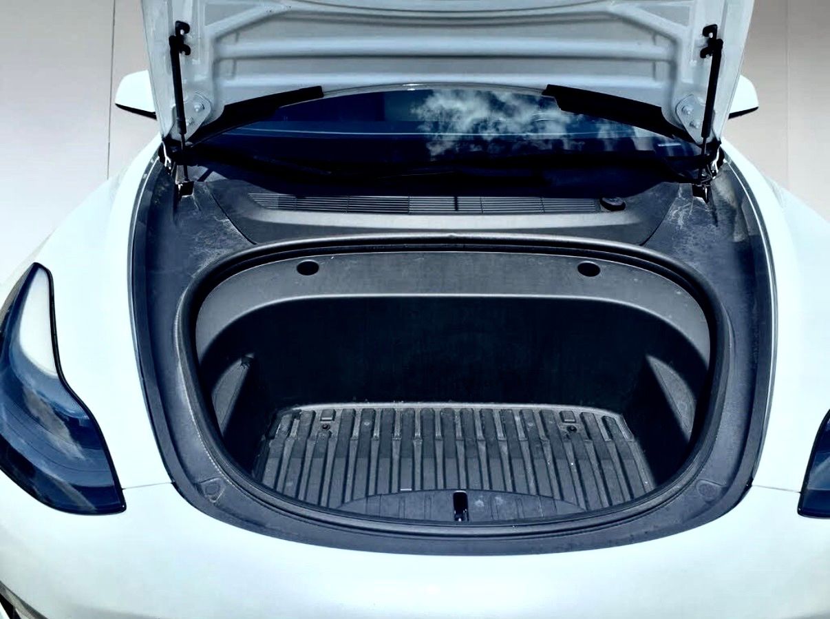 Used 2023 Tesla Model 3 Standard Range RWD image 16