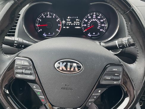 Used 2018 Kia Forte S w/ S Technology Plus Package image 18