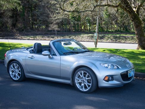 Used 2014 MAZDA MX-5 Miata Grand Touring w/ Premium Package image 6