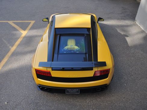 Used 2012 Lamborghini Gallardo LP 570-4 Super Trofeo Stradale image 17