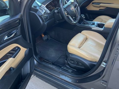 Used 2014 Cadillac SRX Performance w/ Driver Awareness Package image 10