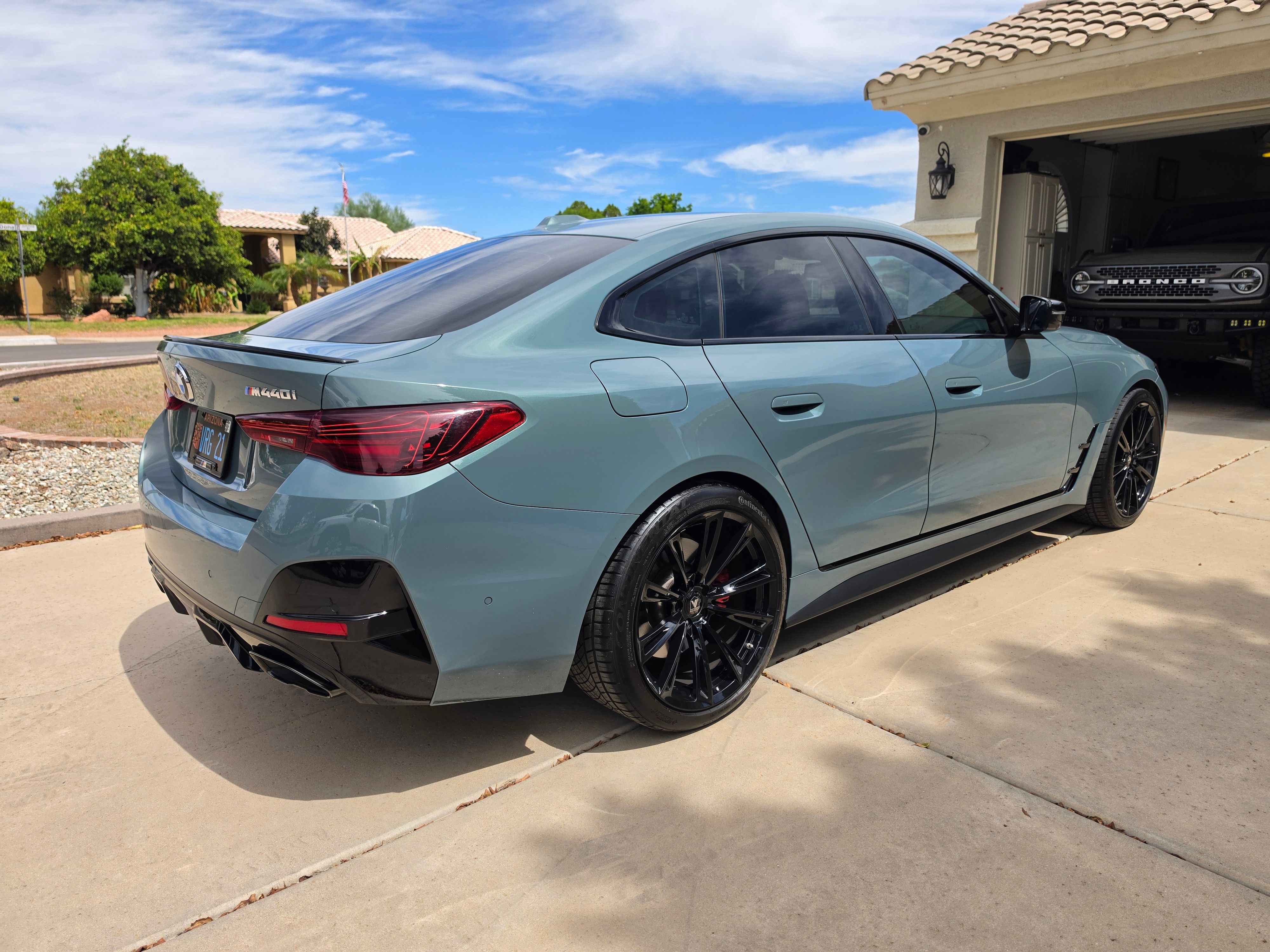 Used 2025 BMW M440i w/ Premium Package RWD image 2