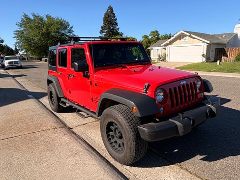 Used 2017 Jeep Wrangler Unlimited Sport w/ Quick Order Package 24S AWD/4WD image 5