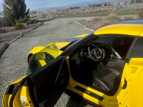 Used 2016 Chevrolet Corvette Z06 w/ C7.r Special Edition image 6