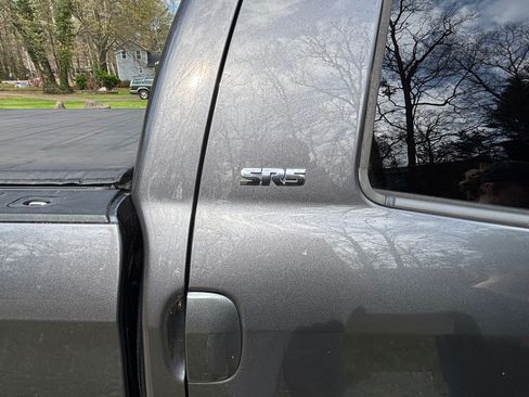 Used 2015 Toyota Tundra SR5 w/ SR5 Upgrade Package image 13