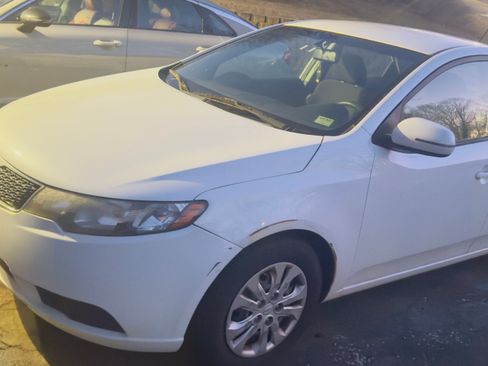 Used 2012 Kia Forte EX w/ Fuel Economy Pkg image 4