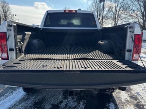 Used 2018 RAM 2500 Tradesman w/ Chrome Appearance Group image 11
