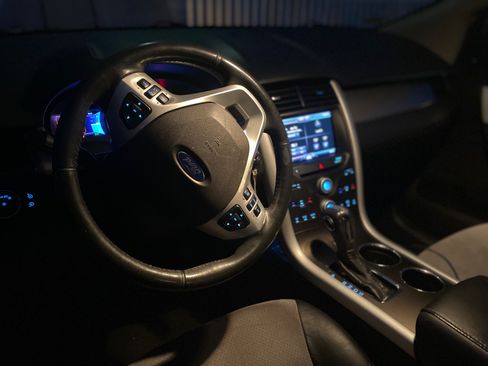 Used 2013 Ford Edge SEL image 10