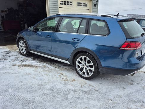 Used 2019 Volkswagen Golf Alltrack SE image 19